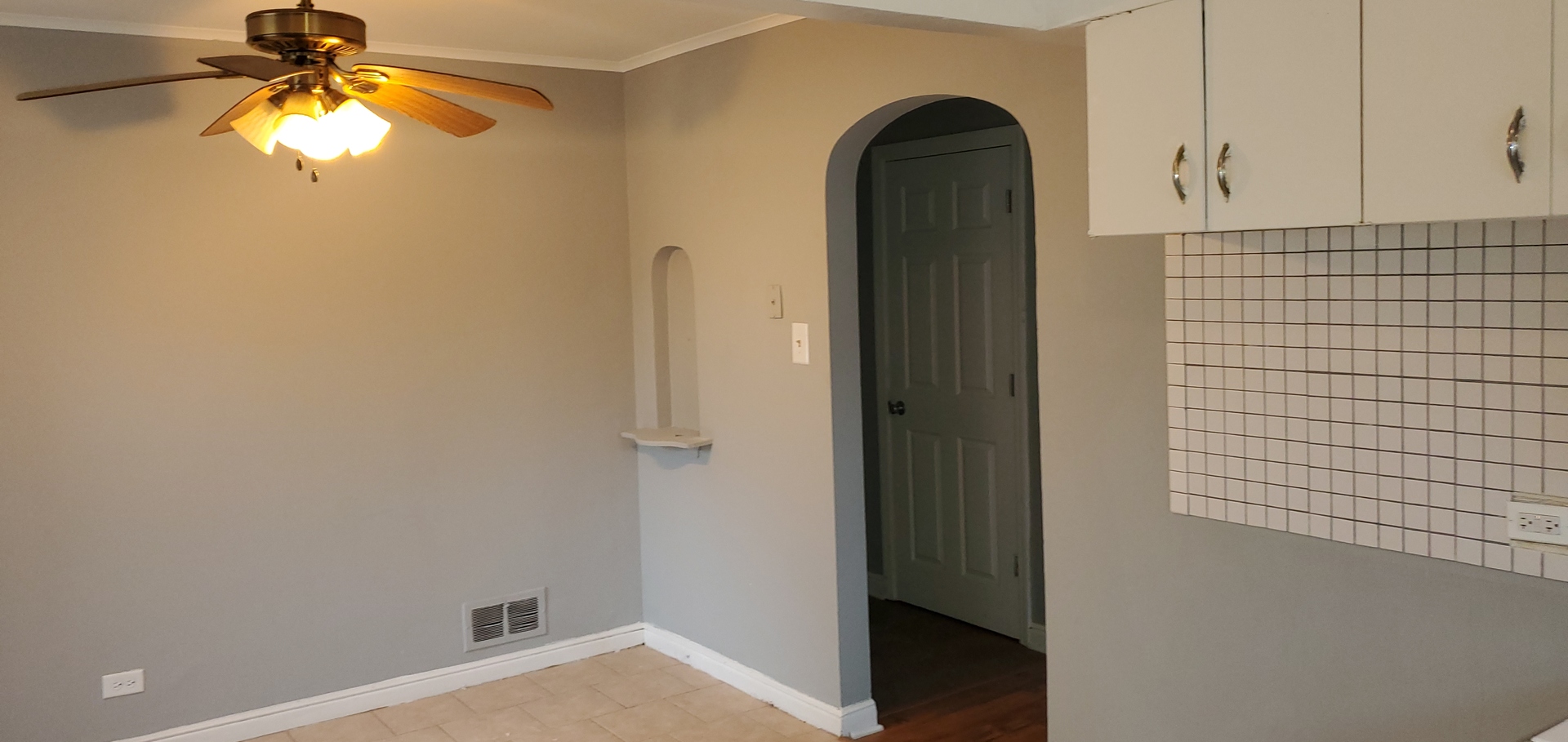 165 East 119th Street Chicago IL 60628