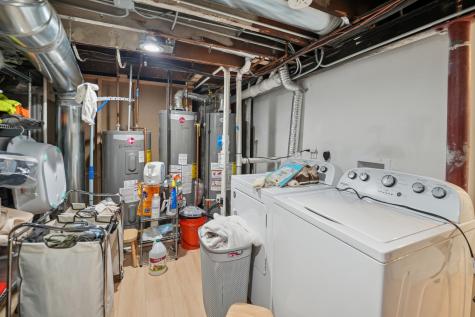 4954 West Byron Street Chicago IL 60641