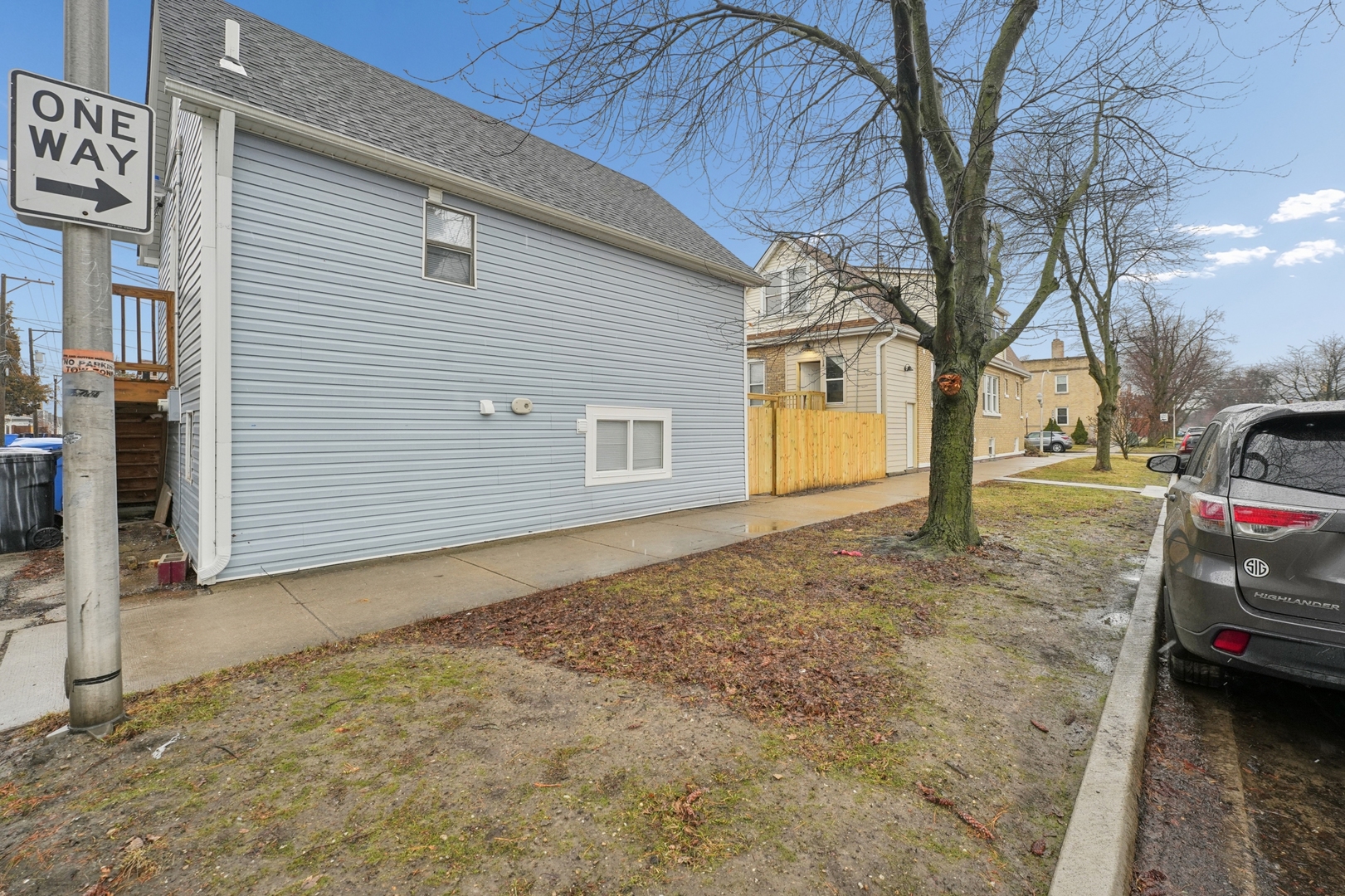 4954 West Byron Street Chicago IL 60641