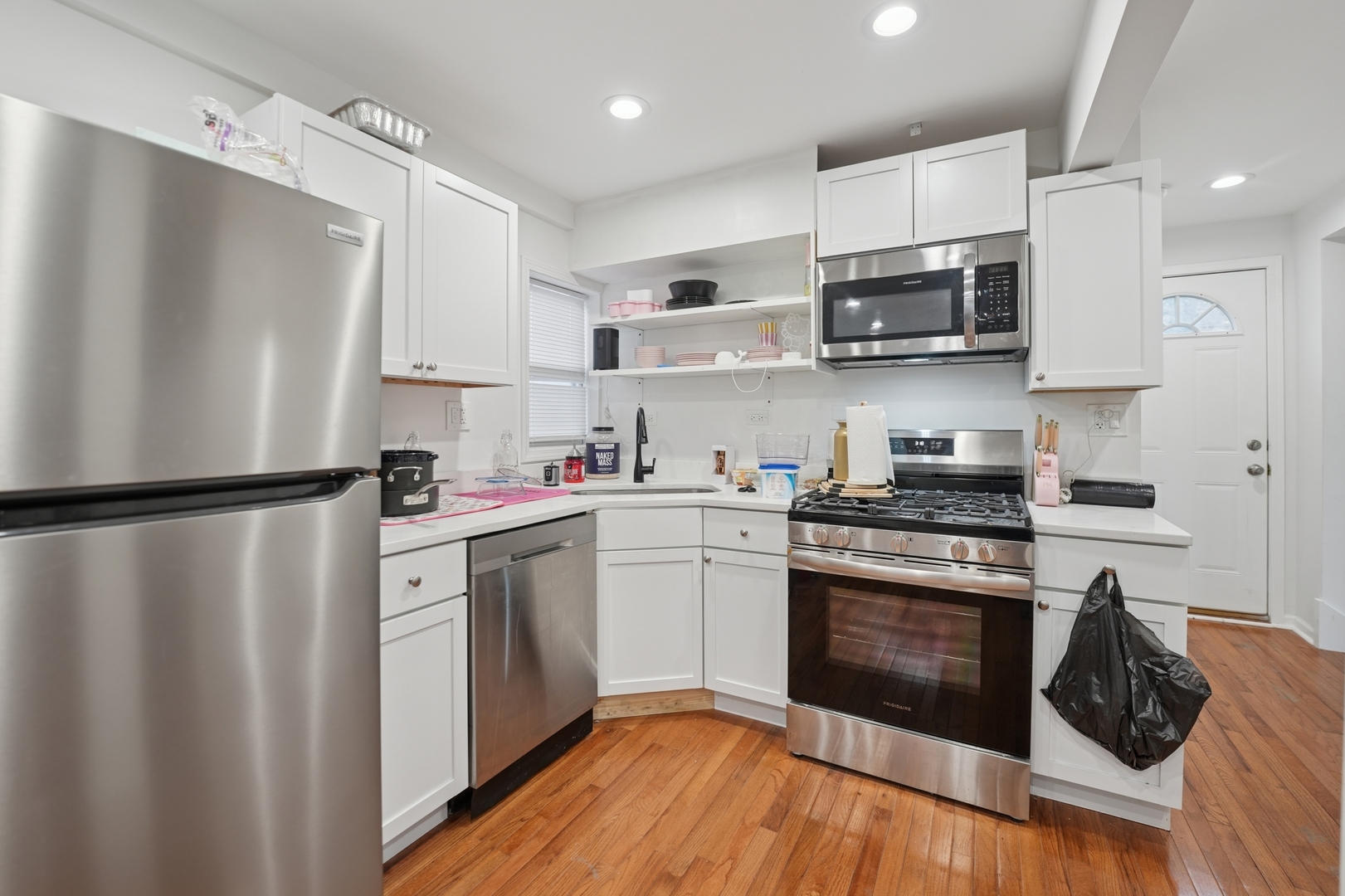 4954 West Byron Street Chicago IL 60641