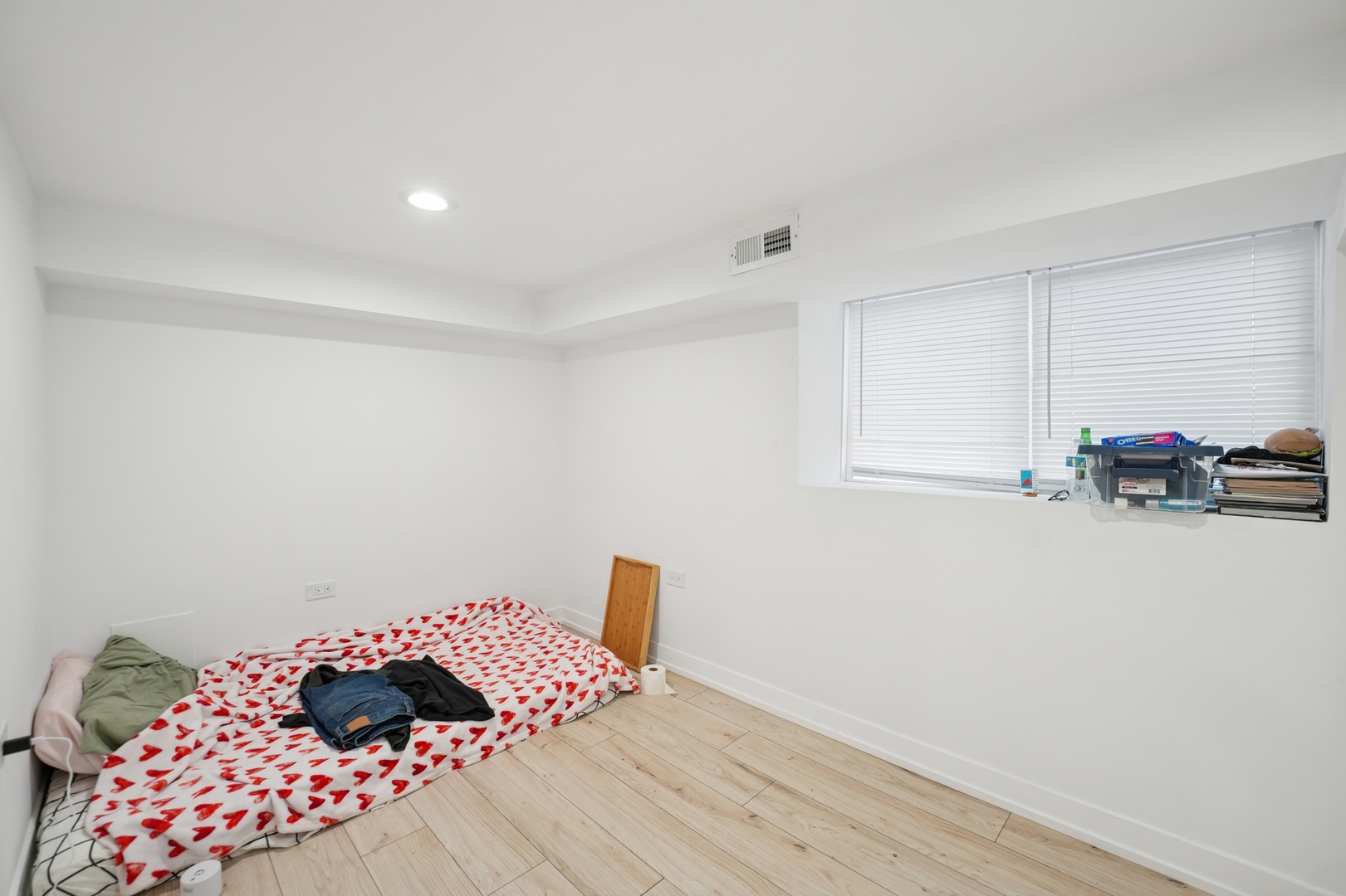 4954 West Byron Street Chicago IL 60641