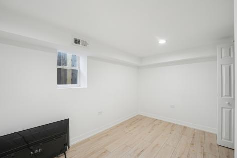 4954 West Byron Street Chicago IL 60641