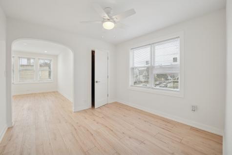 4954 West Byron Street Chicago IL 60641