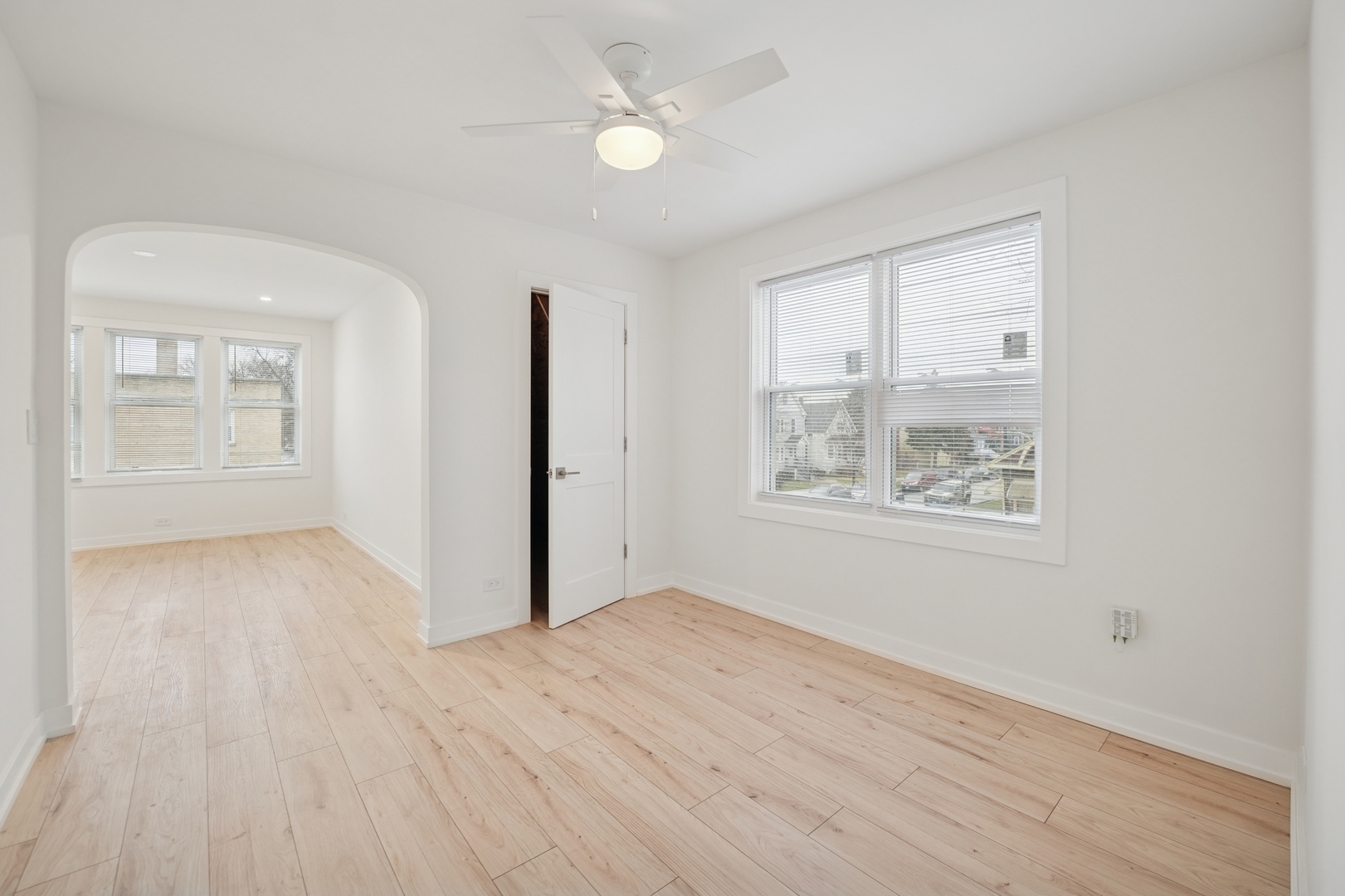 4954 West Byron Street Chicago IL 60641