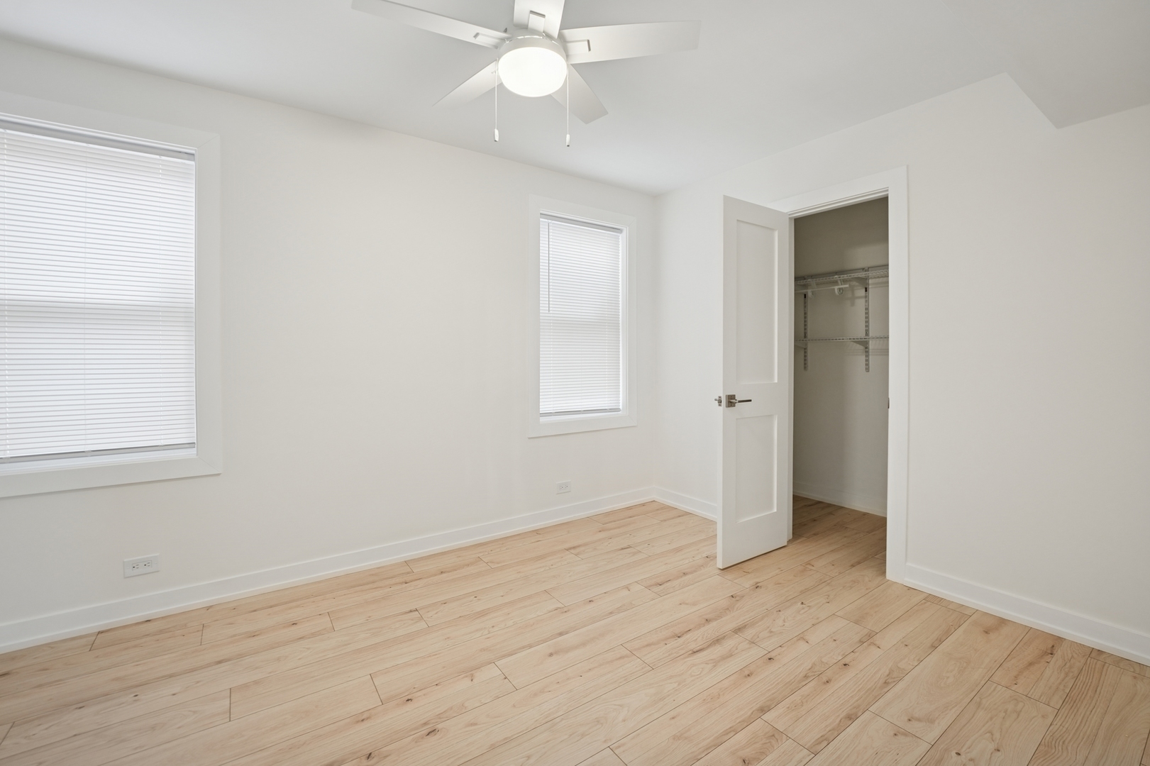 4954 West Byron Street Chicago IL 60641