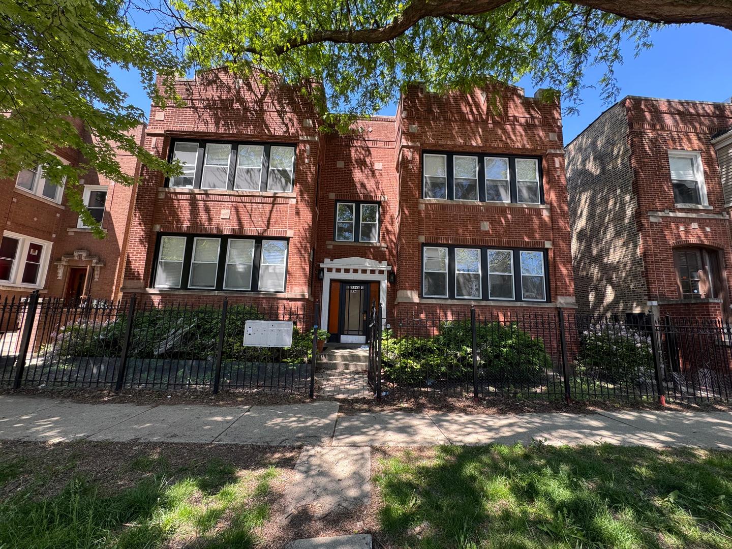 3346 North Central Park Avenue Chicago IL 60618