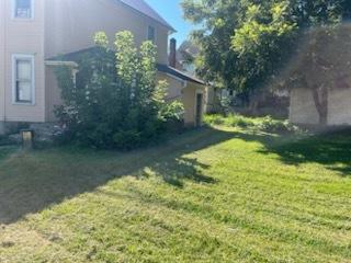 1002 Oak Avenue S Freeport IL 61032