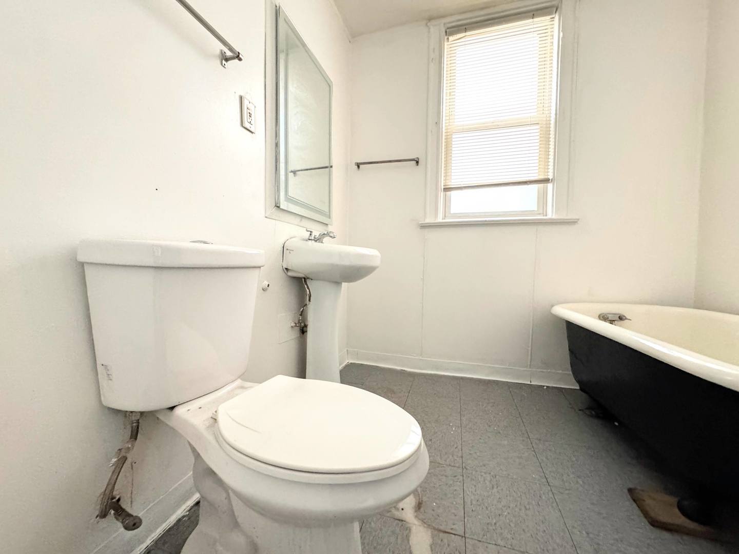 3914 West Gladys Avenue Chicago IL 60624