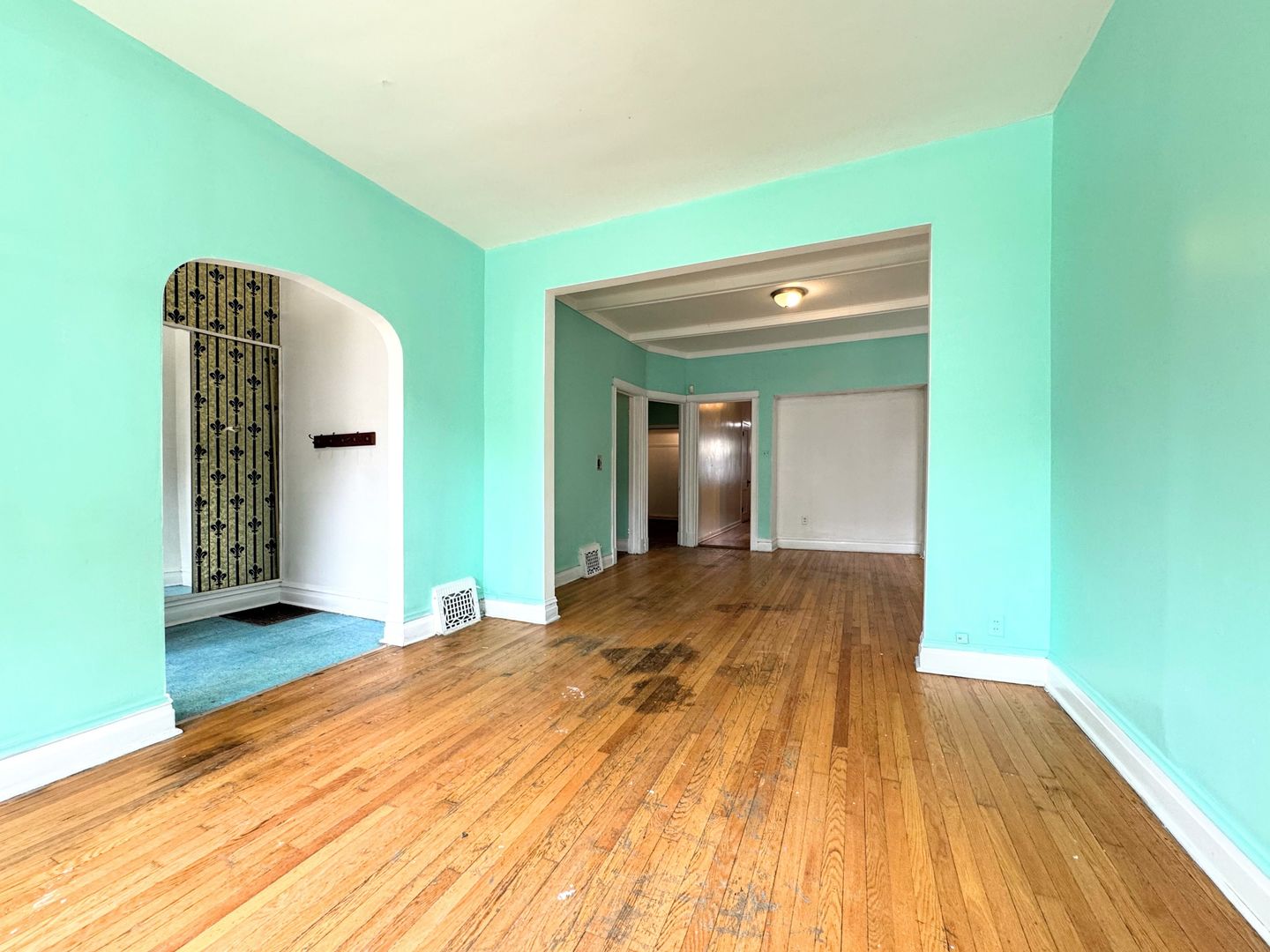 3914 West Gladys Avenue Chicago IL 60624