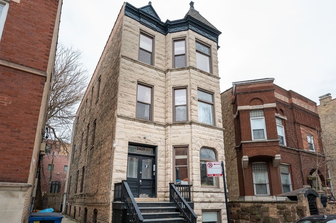 2425 North Geneva Terrace Chicago IL 60614