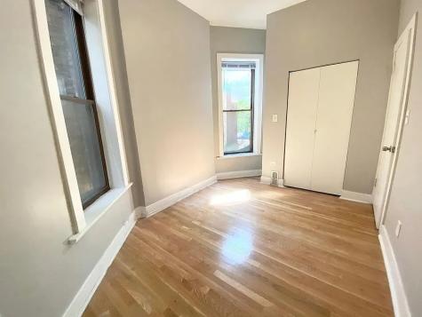 2425 North Geneva Terrace Chicago IL 60614
