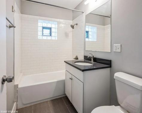 2425 North Geneva Terrace Chicago IL 60614