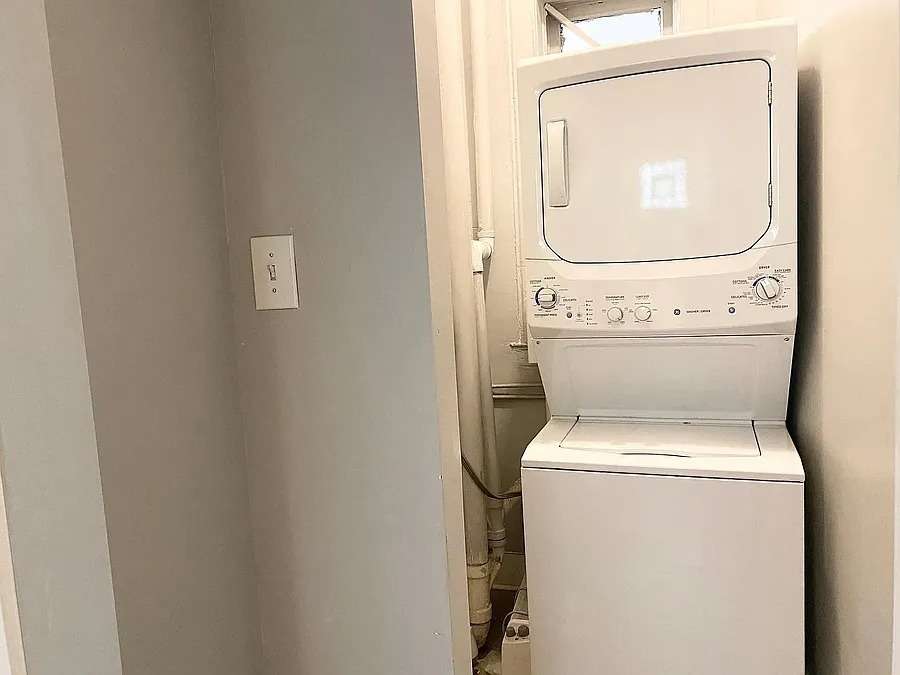 2425 North Geneva Terrace Chicago IL 60614