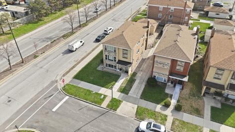 7901 South Whipple Street Chicago IL 60652