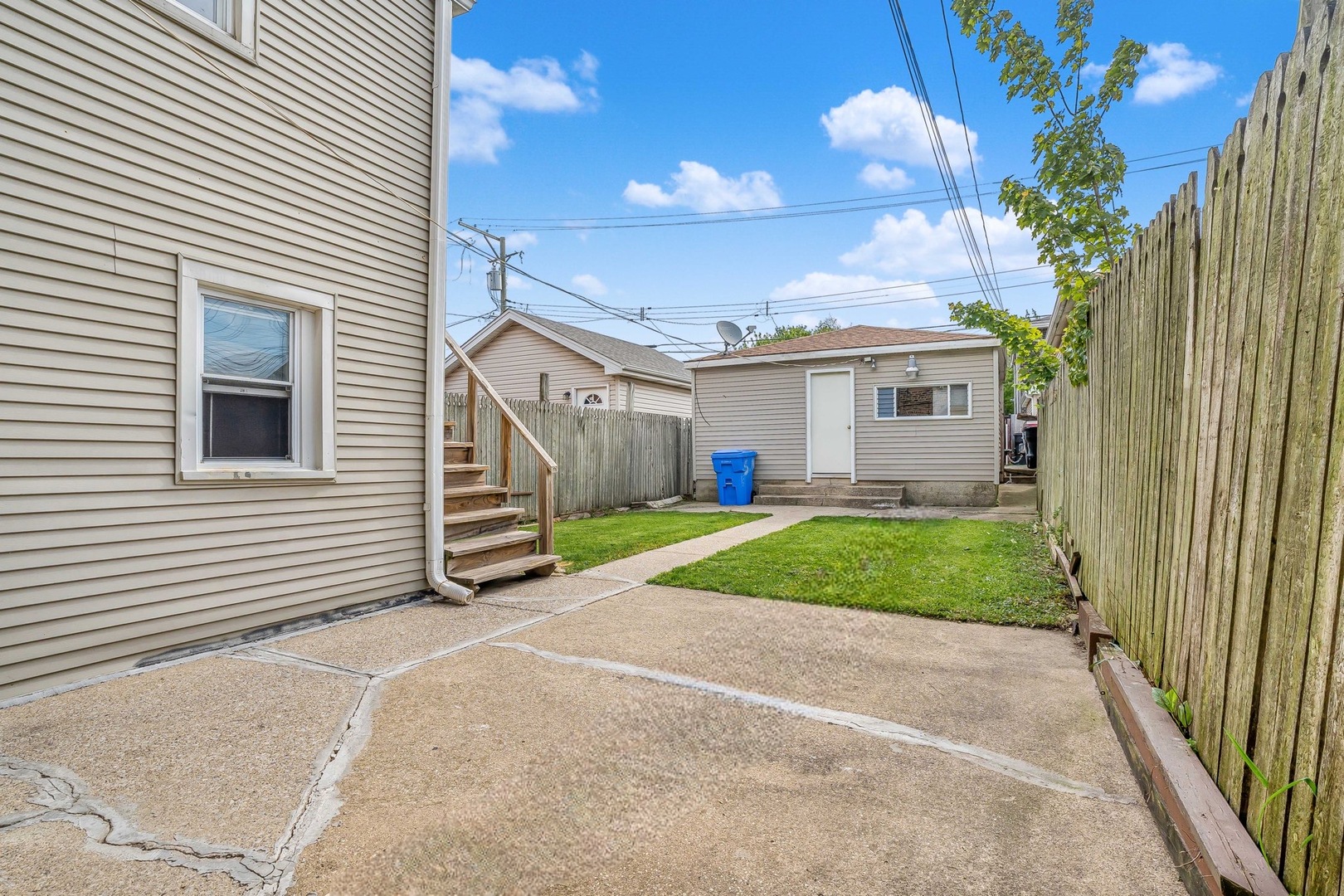 3339 South Bell Avenue Chicago IL 60608
