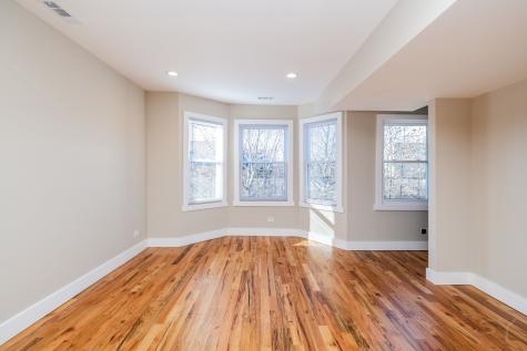 6129 North Ravenswood Avenue Chicago IL 60660