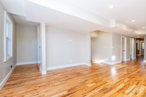 6129 North Ravenswood Avenue Chicago IL 60660
