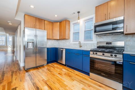 6129 North Ravenswood Avenue Chicago IL 60660