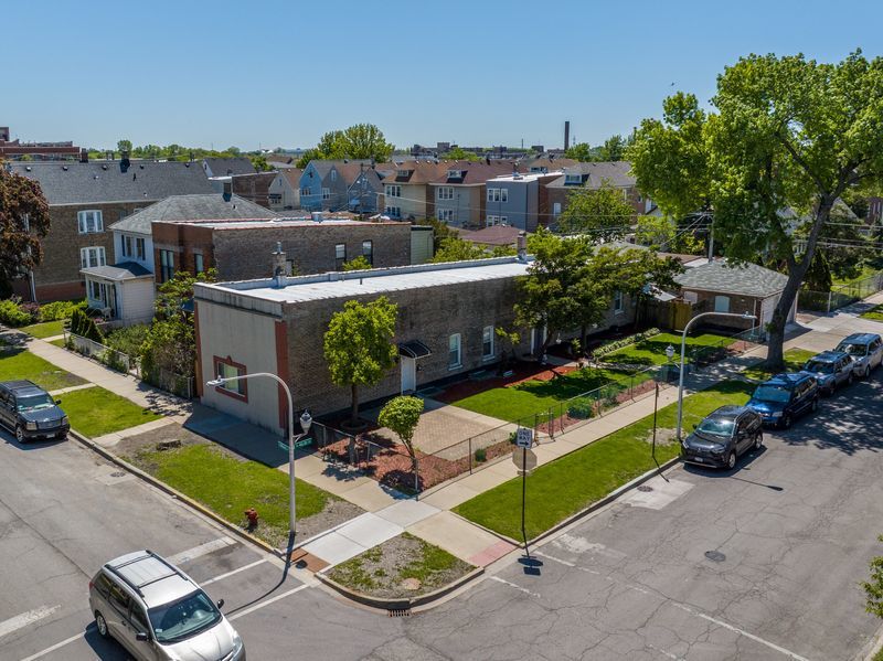 4602 South Albany Avenue Chicago IL 60632