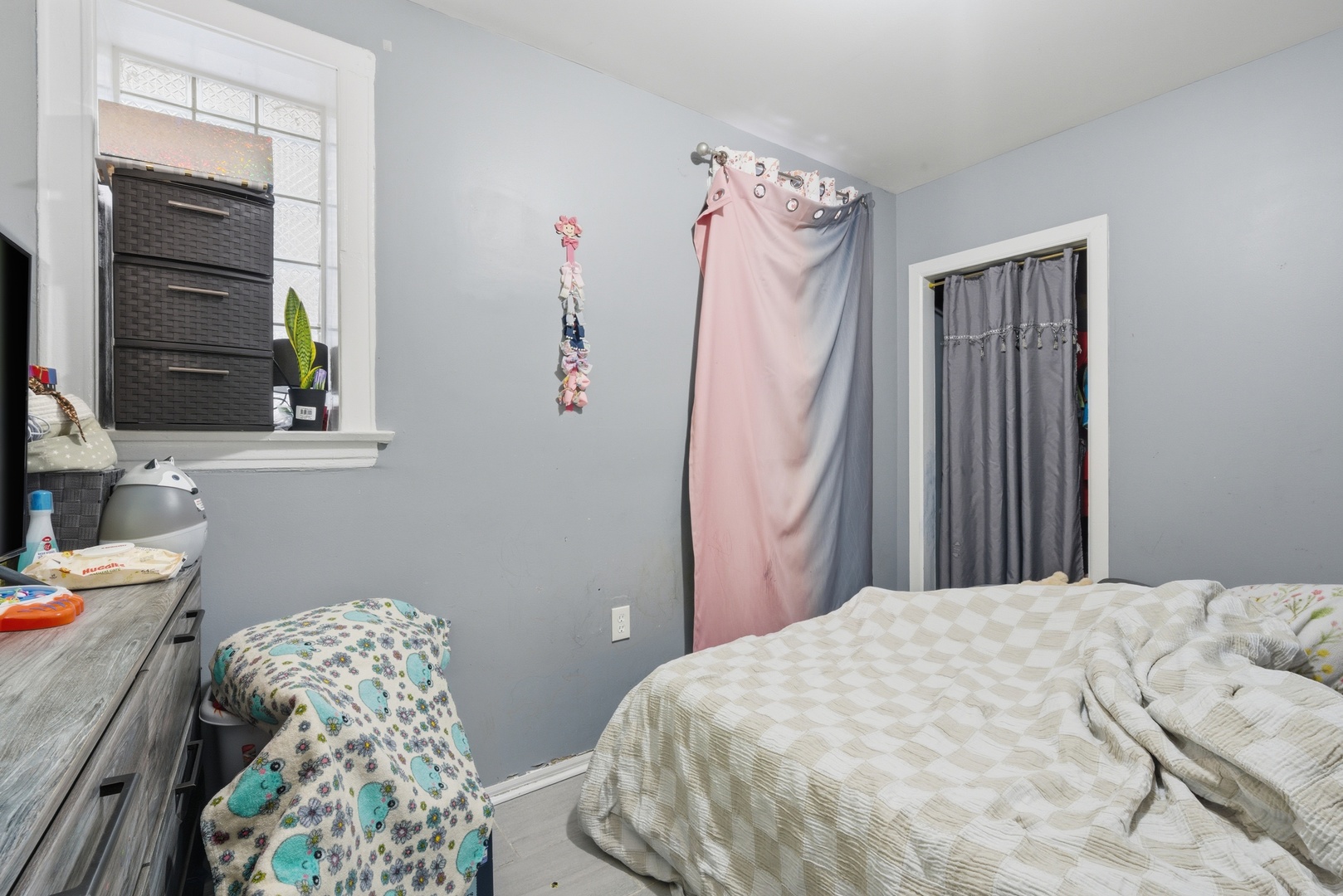 2527 South Harding Avenue Chicago IL 60623