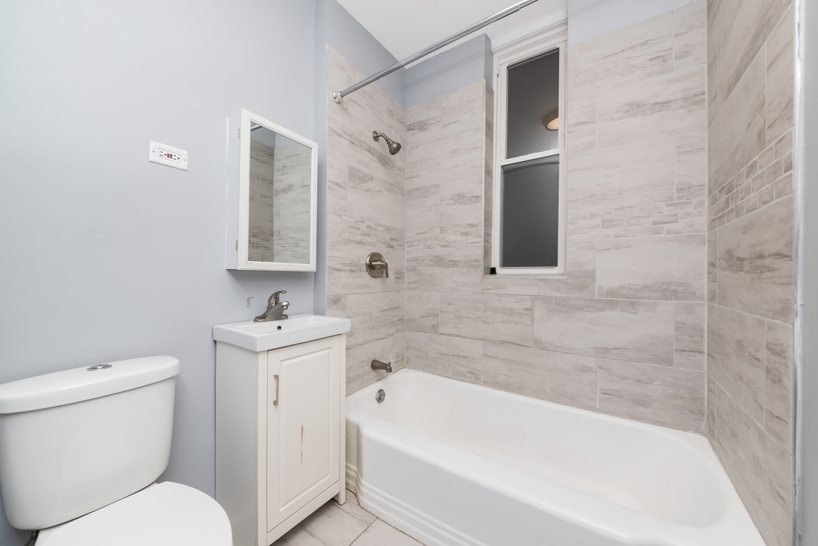 3432 West Cortland Street Chicago IL 60647
