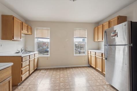 612 North Ogden Avenue Chicago IL 60642