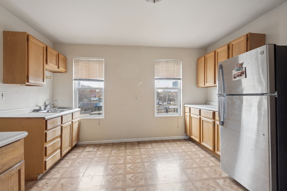 612 North Ogden Avenue Chicago IL 60642