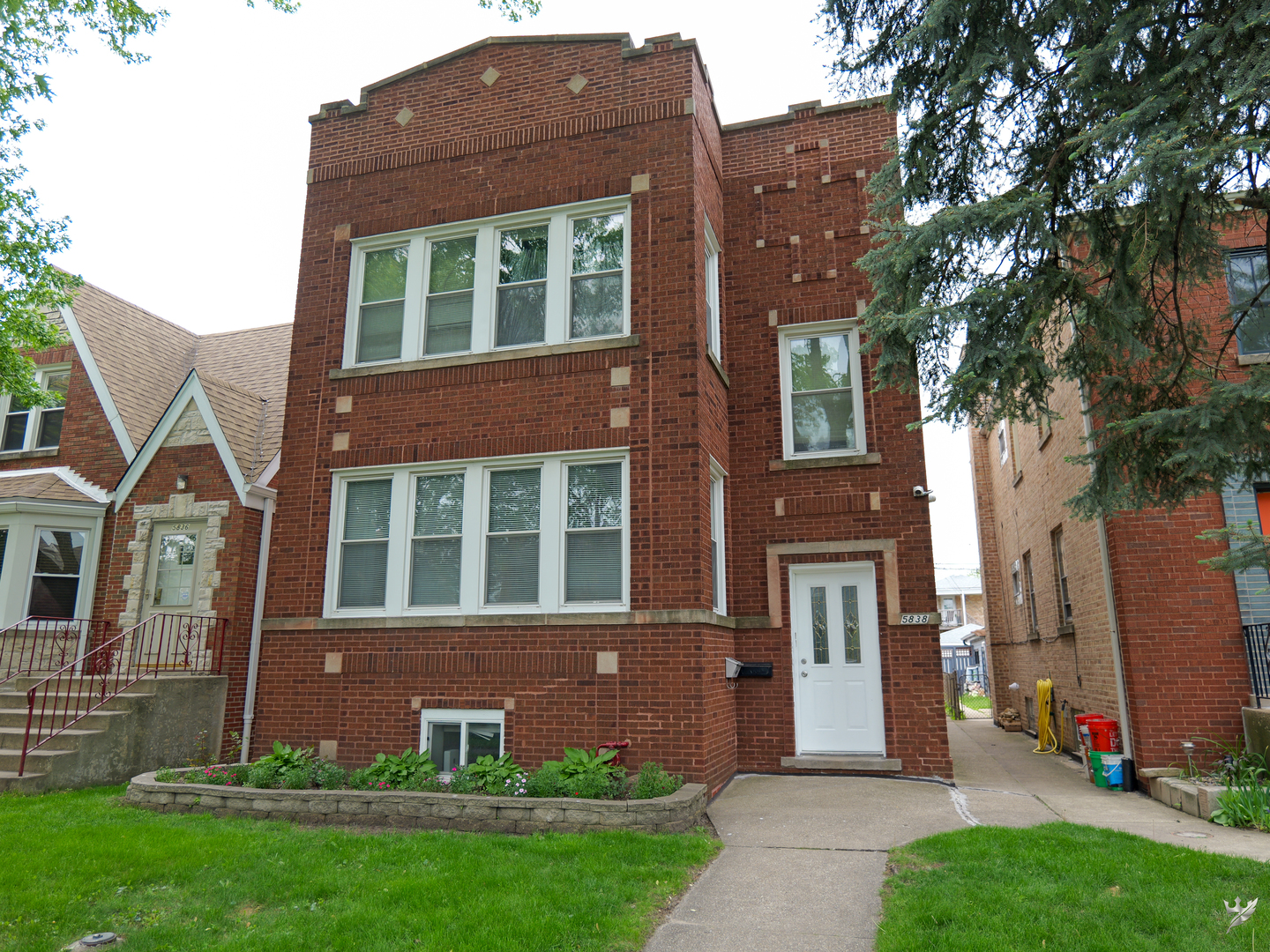 5838 North Mulligan Avenue Chicago IL 60646