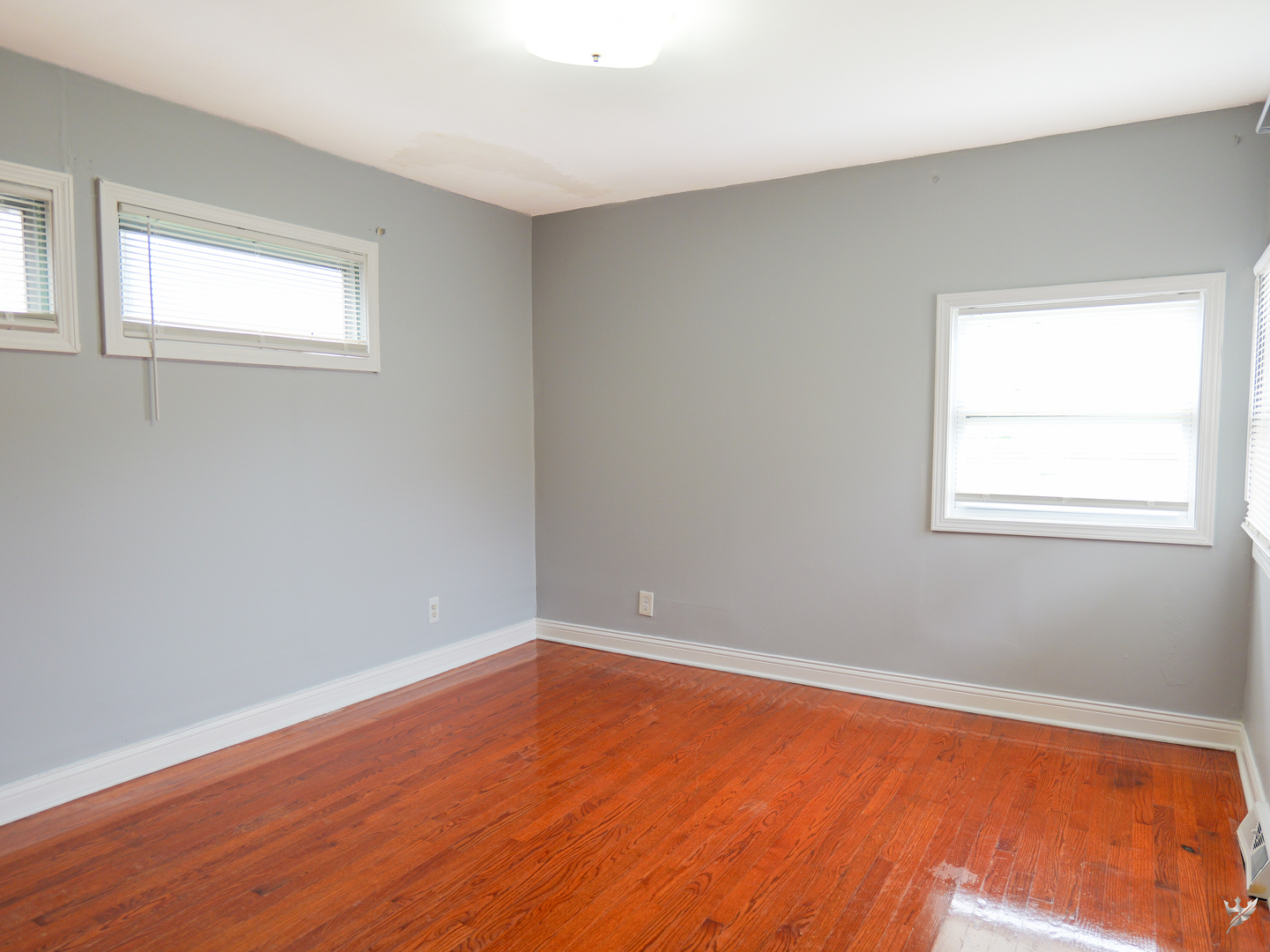 5838 North Mulligan Avenue Chicago IL 60646