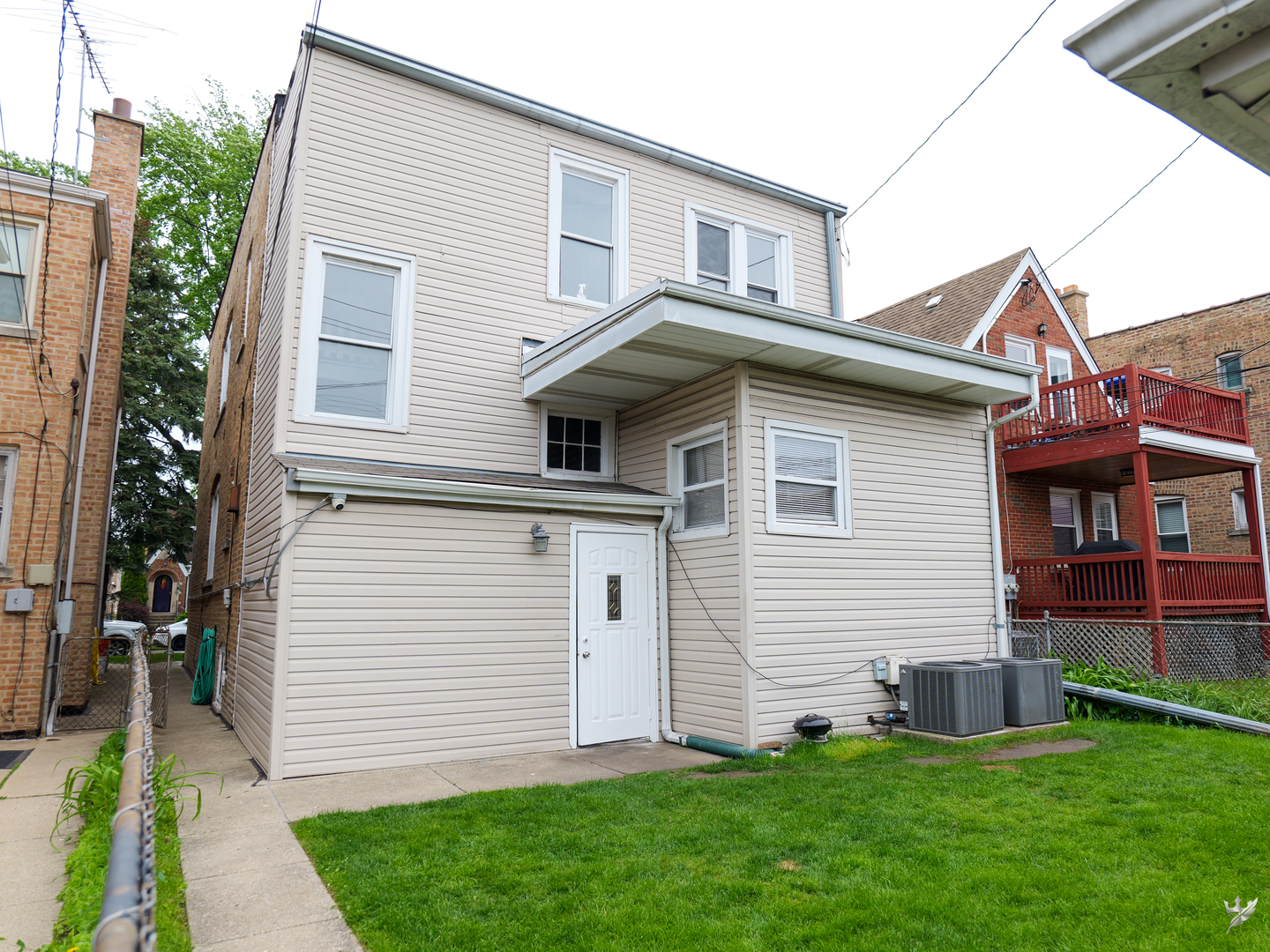 5838 North Mulligan Avenue Chicago IL 60646