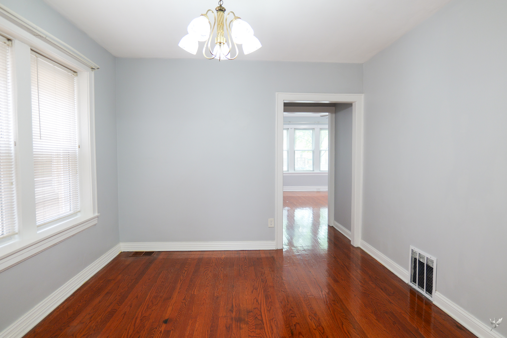 5838 North Mulligan Avenue Chicago IL 60646