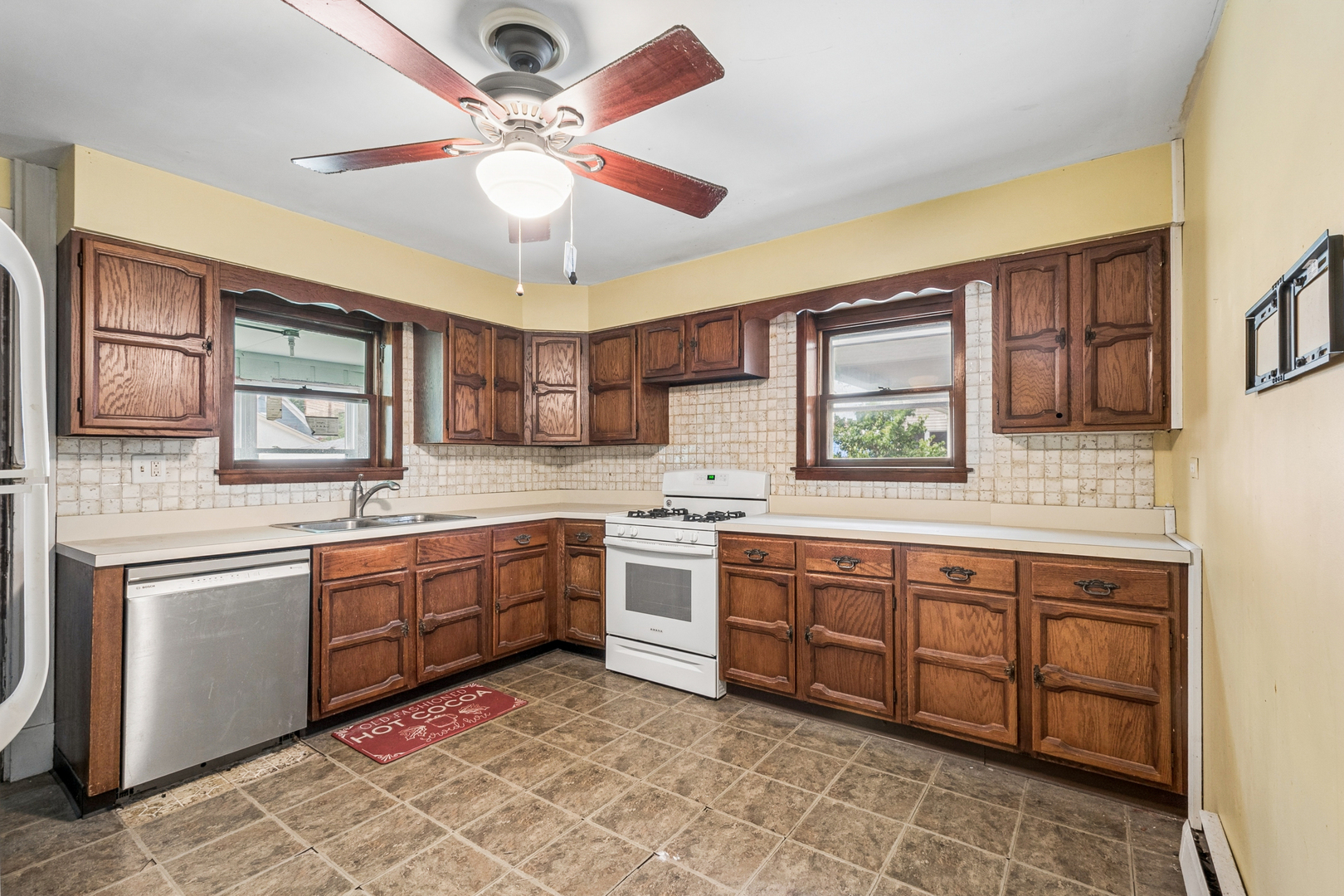 4734 North Artesian Avenue Chicago IL 60625