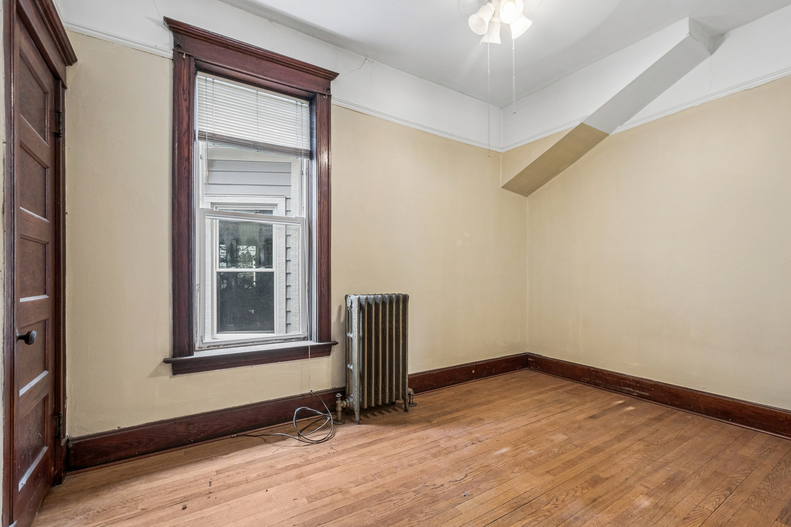 4734 North Artesian Avenue Chicago IL 60625
