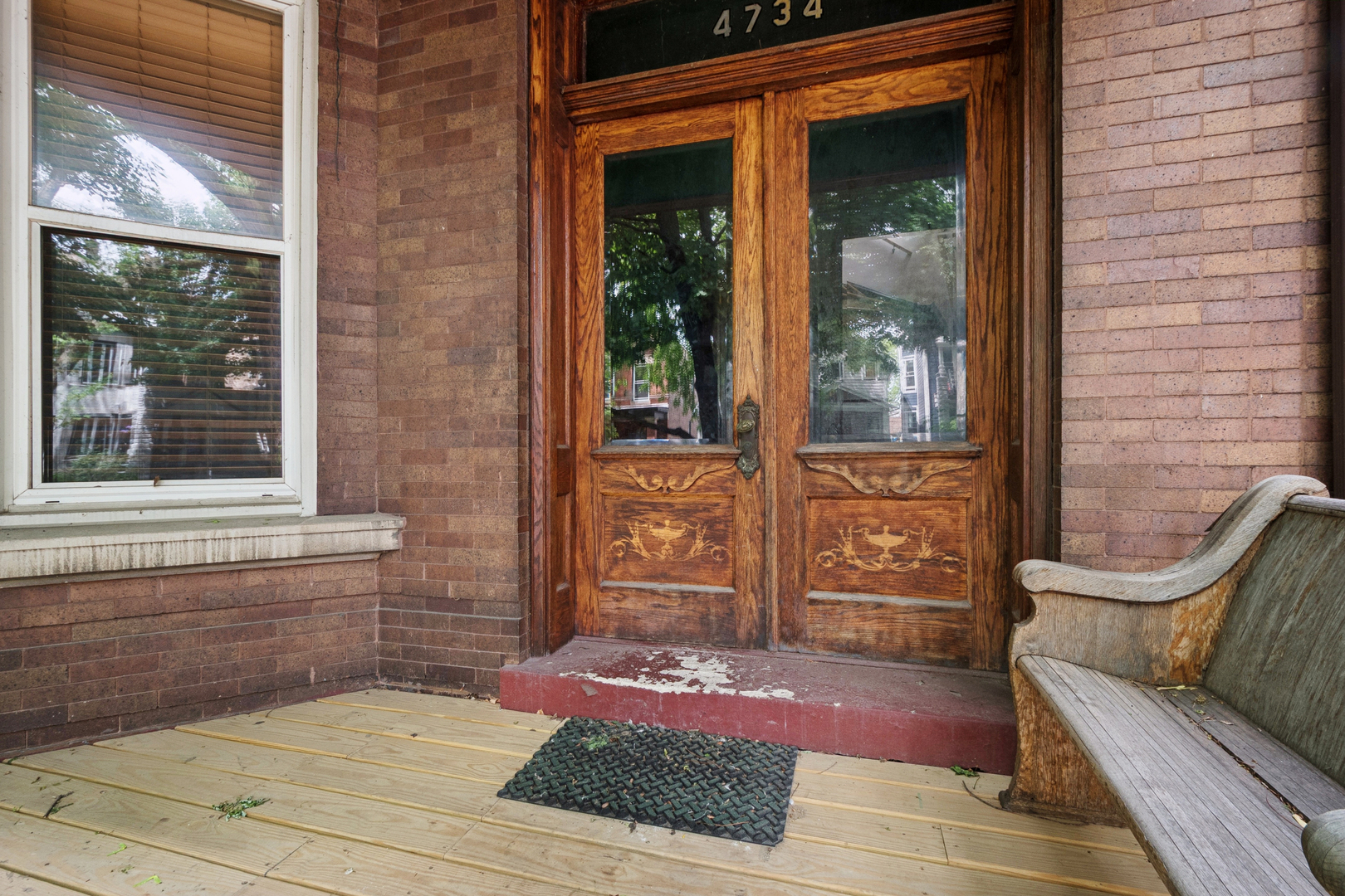 4734 North Artesian Avenue Chicago IL 60625