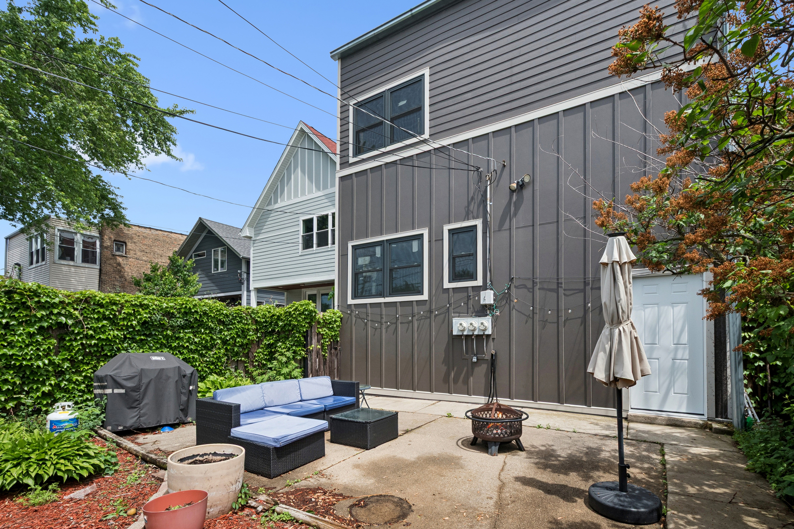 4734 North Artesian Avenue Chicago IL 60625