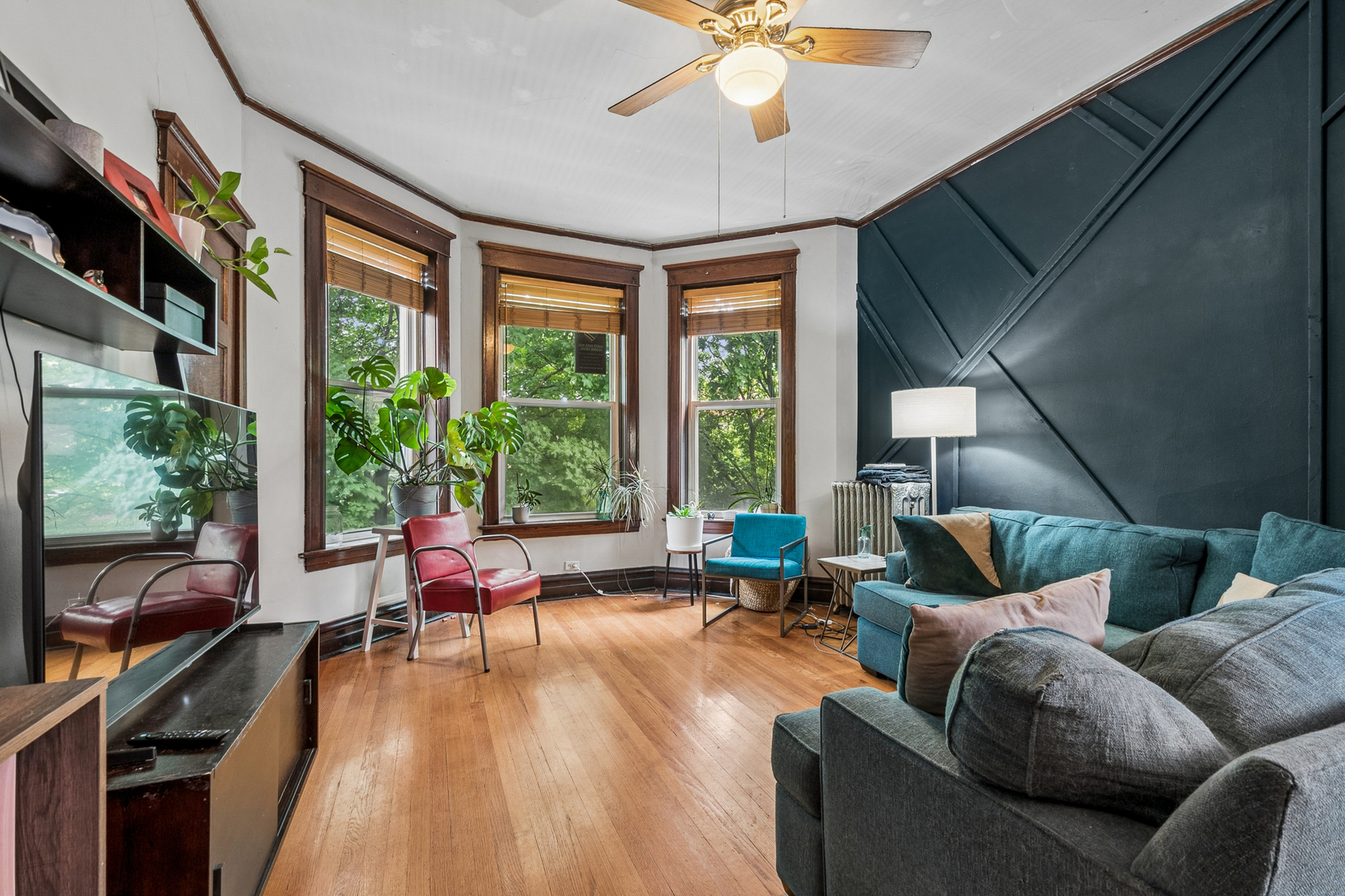 4734 North Artesian Avenue Chicago IL 60625