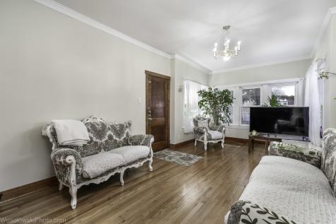3039 North Haussen Court Chicago IL 60618