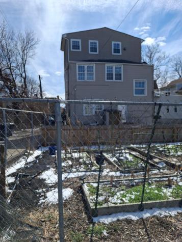 864 East 87th Place Chicago IL 60619