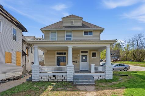 1324 7TH Avenue Moline IL 61265