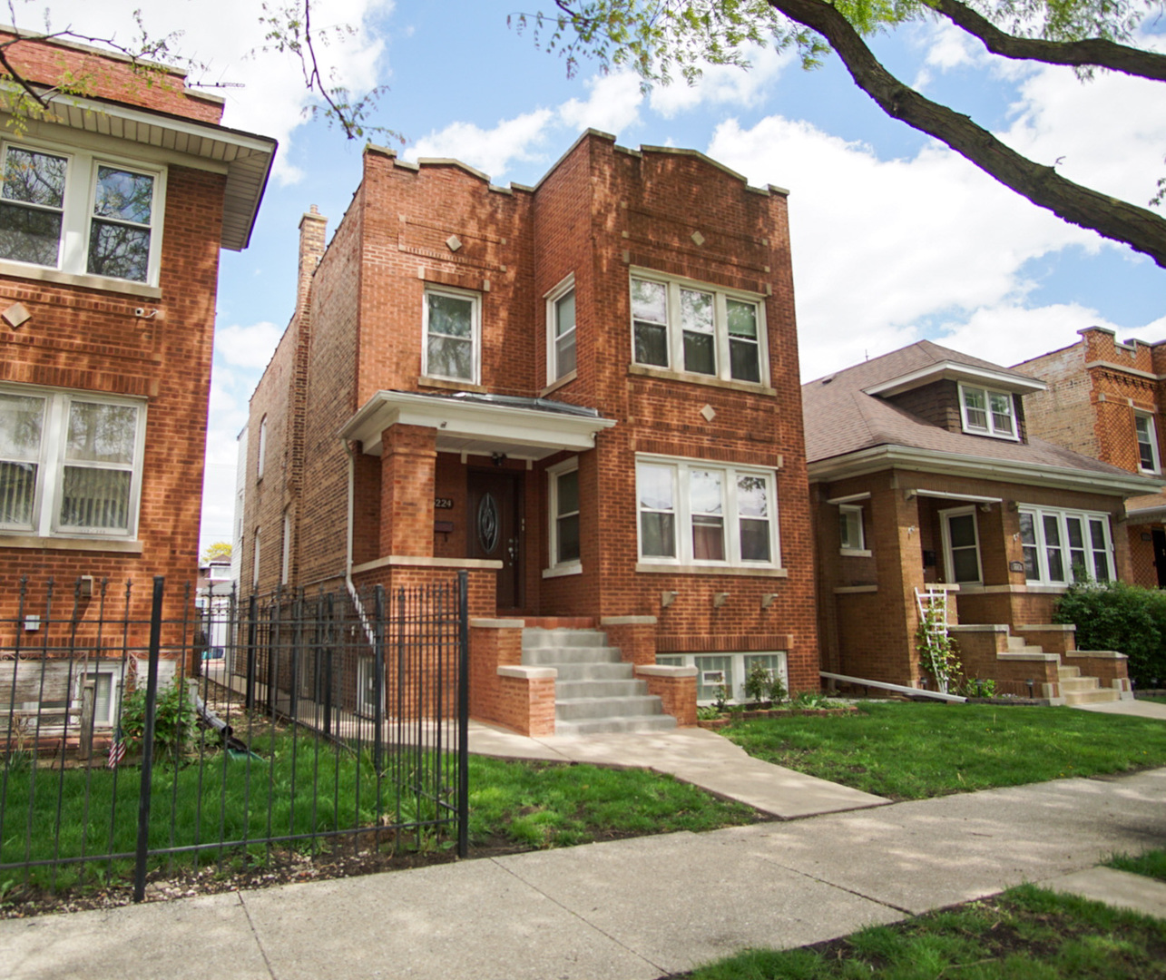 5224 West Deming Place Chicago IL 60639