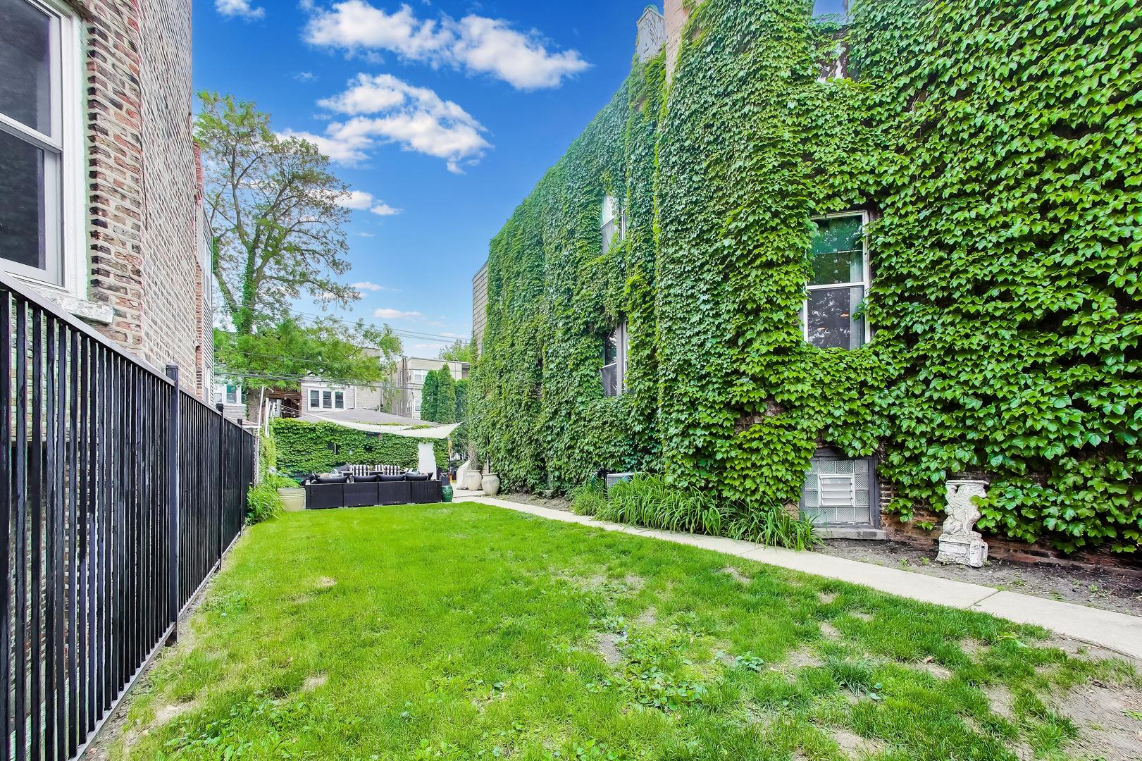 1331 West Norwood Street Chicago IL 60660