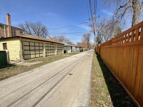 13839 South State Street Riverdale IL 60827