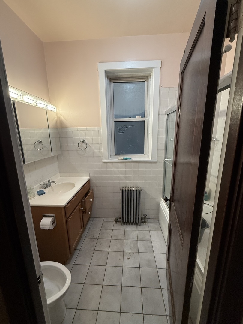 1325 West Cornelia Avenue Chicago IL 60657