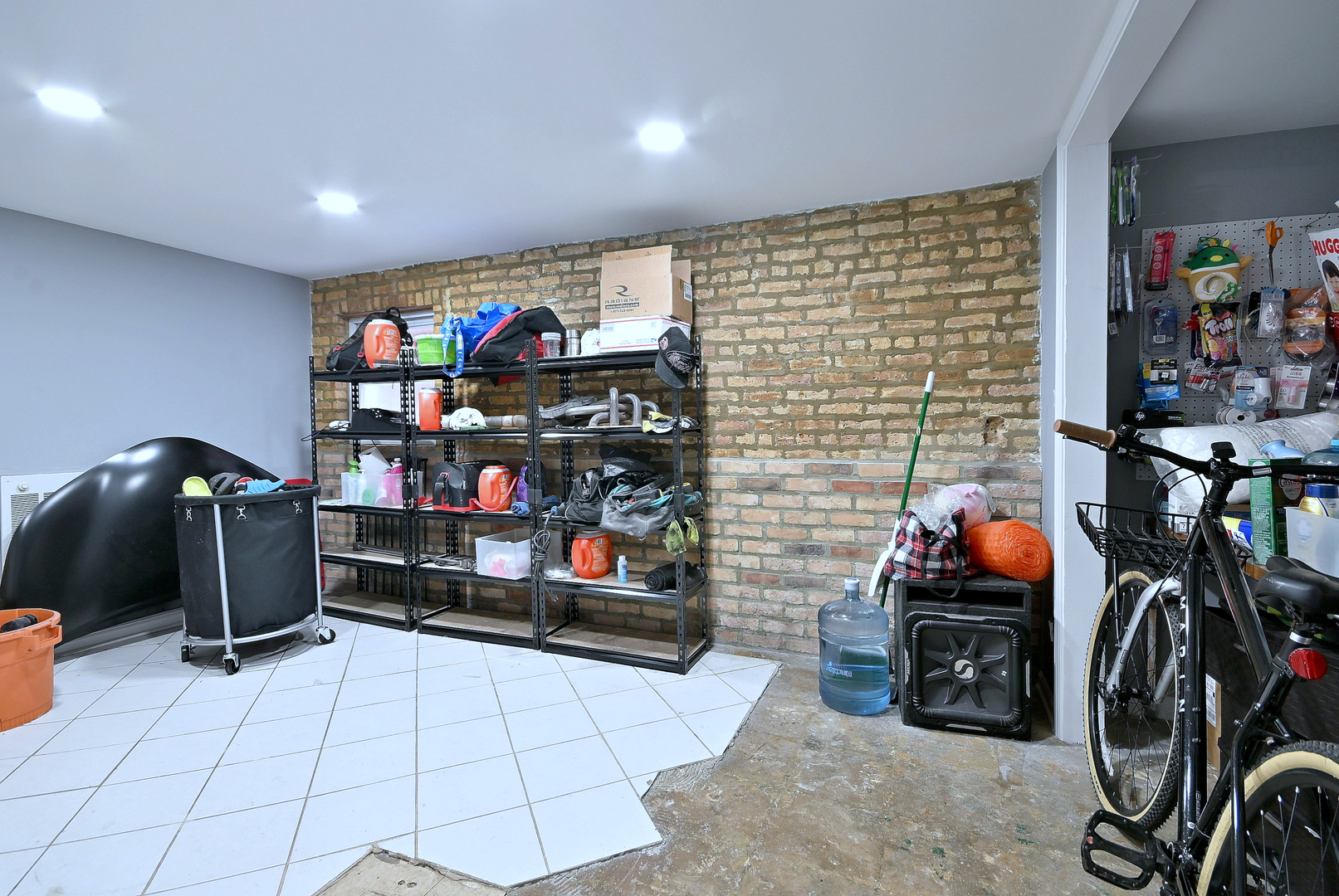 4450 West Altgeld Street Chicago IL 60639