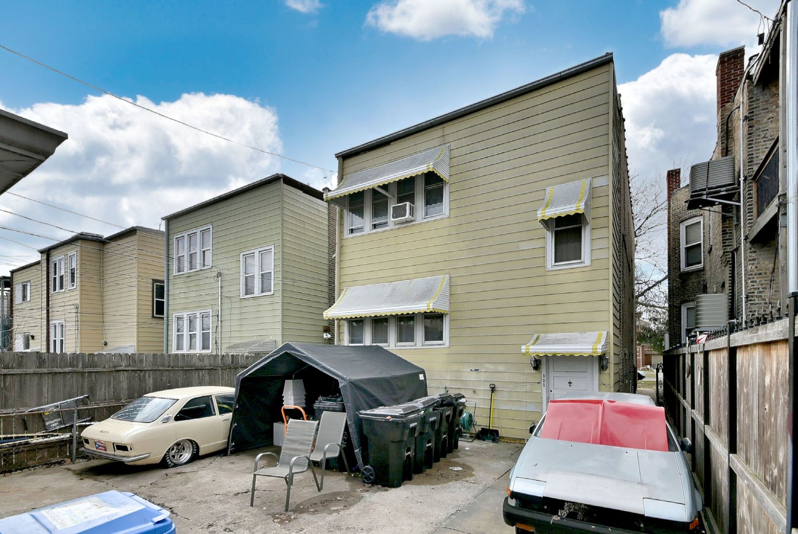 4450 West Altgeld Street Chicago IL 60639
