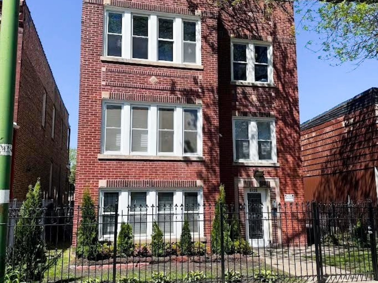 6728 South Langley Avenue Chicago IL 60637