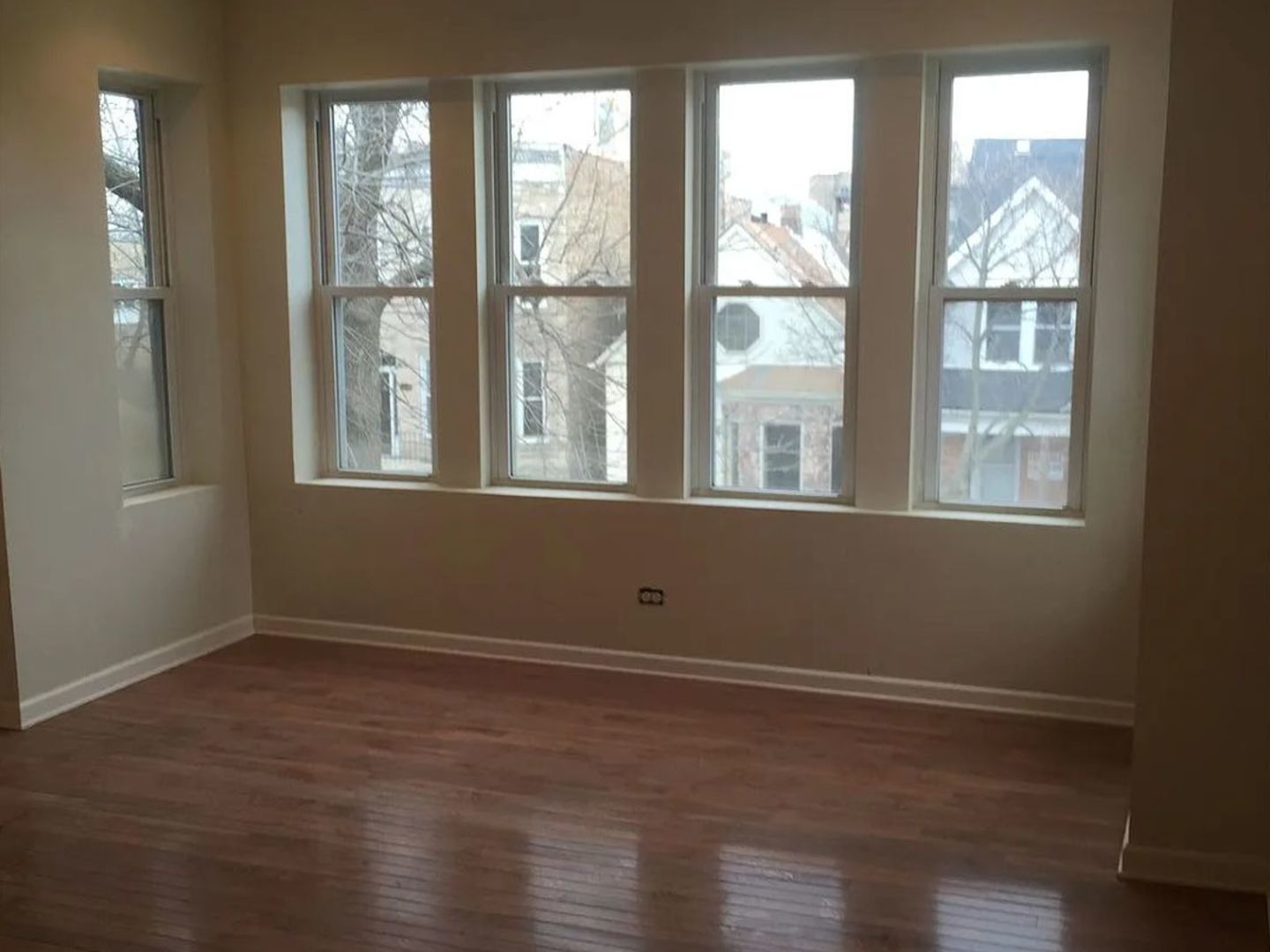 6728 South Langley Avenue Chicago IL 60637