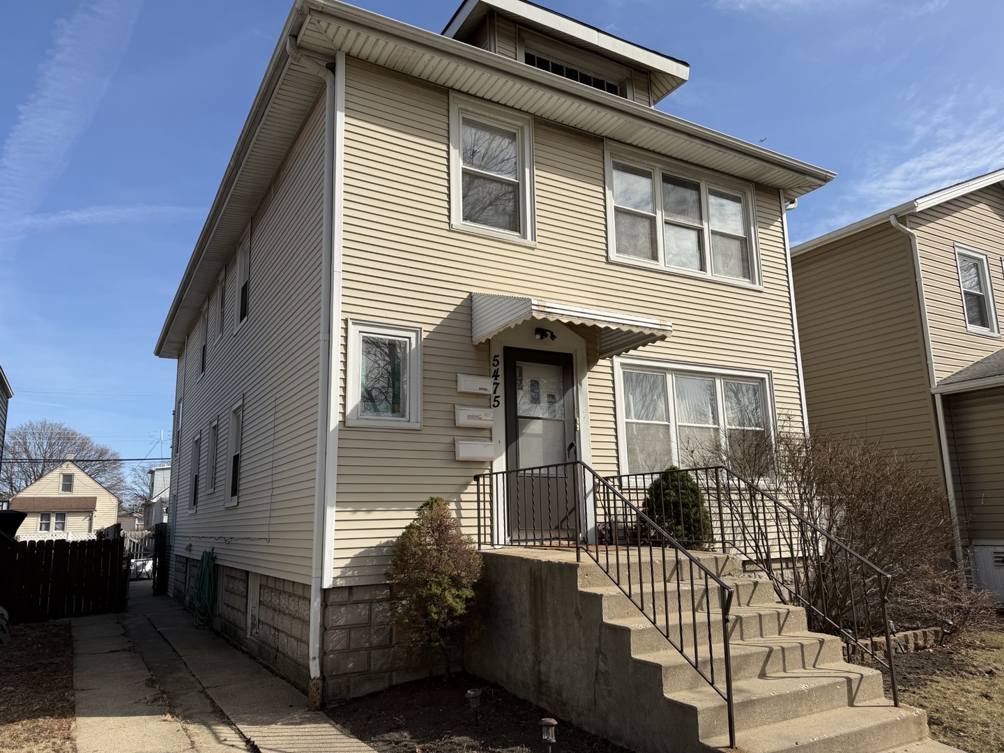 5475 North Monitor Avenue Chicago IL 60630