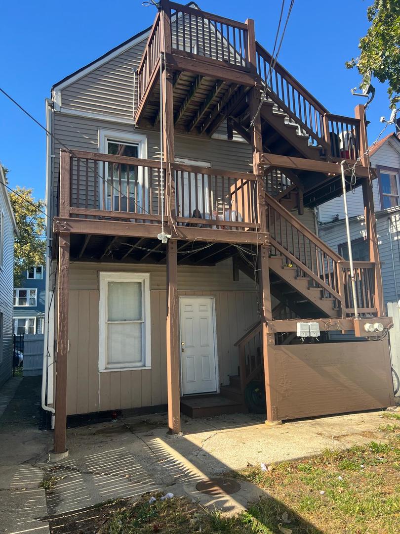 5243 South Maplewood Avenue Chicago IL 60632