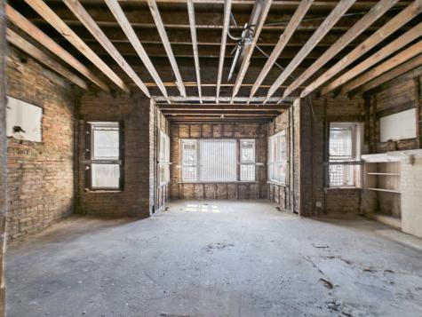 7339 South Bennett Avenue Chicago IL 60649